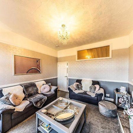 Courtyard Holiday Apartments Belper Esterno foto