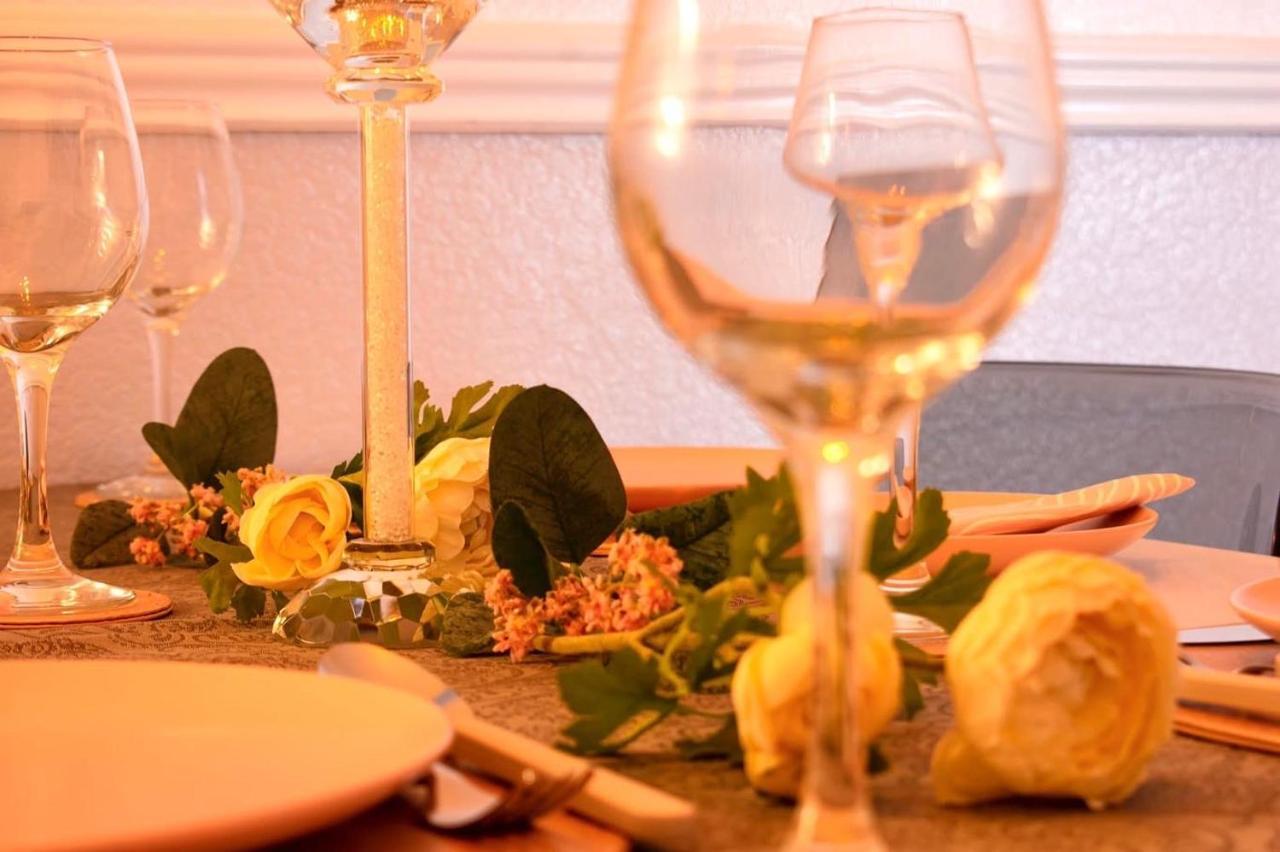 Courtyard Holiday Apartments Belper Esterno foto