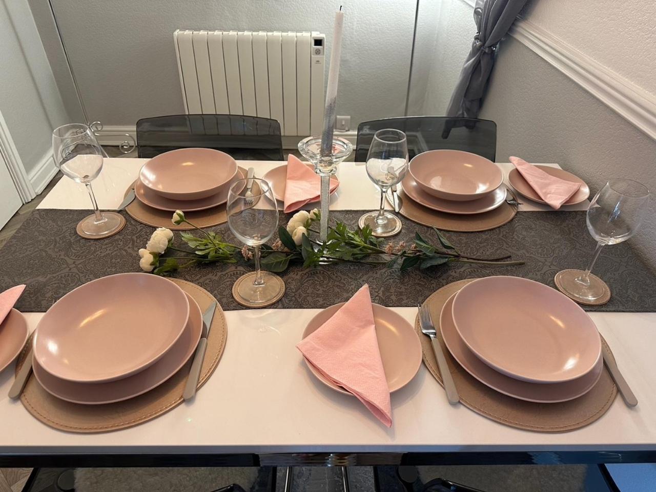 Courtyard Holiday Apartments Belper Esterno foto