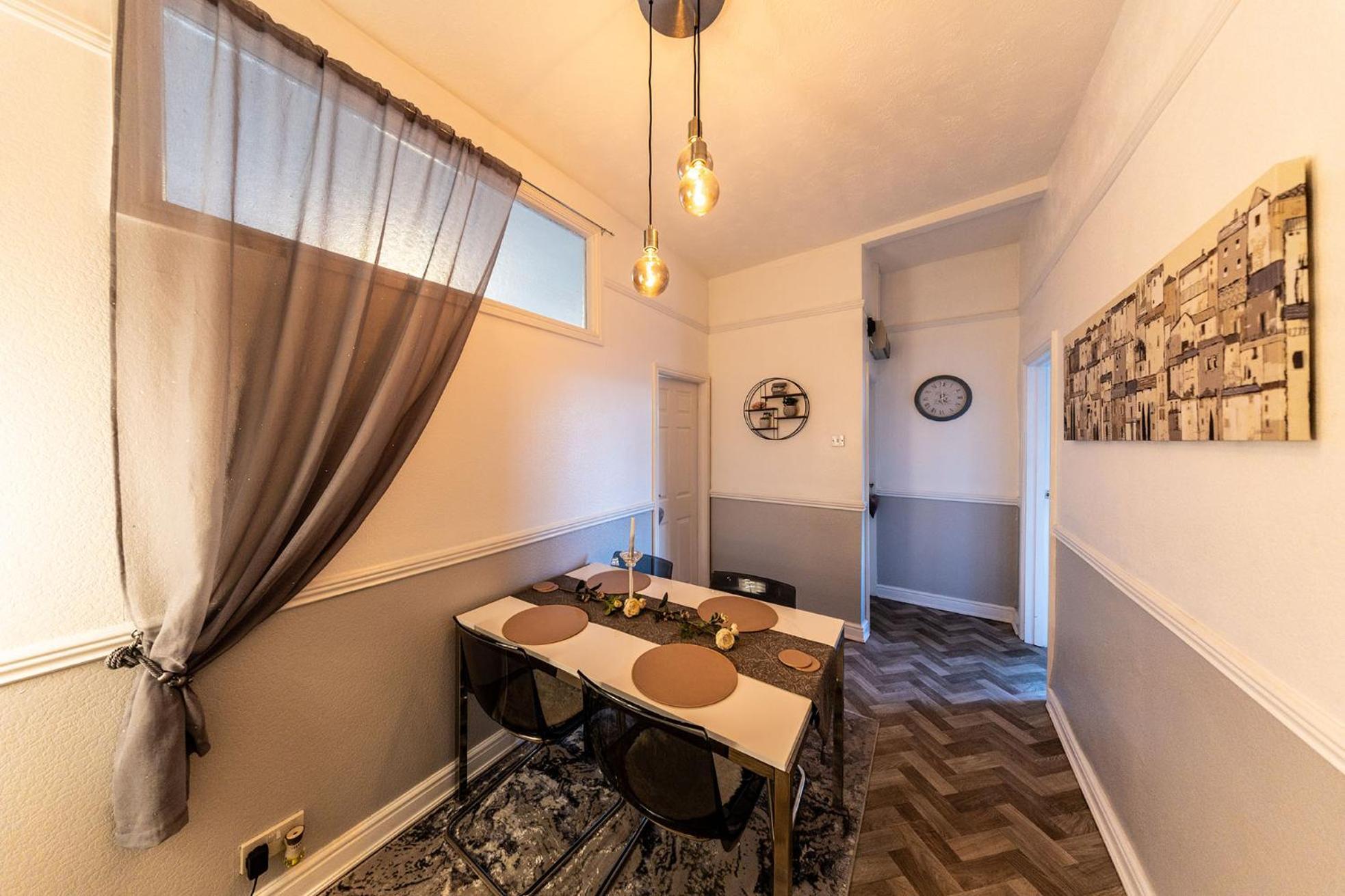 Courtyard Holiday Apartments Belper Esterno foto